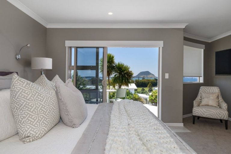 Photo of property in 3 Seaview Road, Otumoetai, Tauranga, 3110