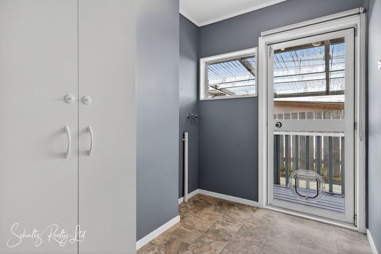 Photo of property in 27 Hurndall Street East, Maungaturoto, 0520