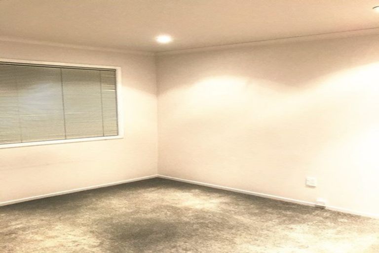 Photo of property in 48 Jandell Crescent, Bucklands Beach, Auckland, 2014