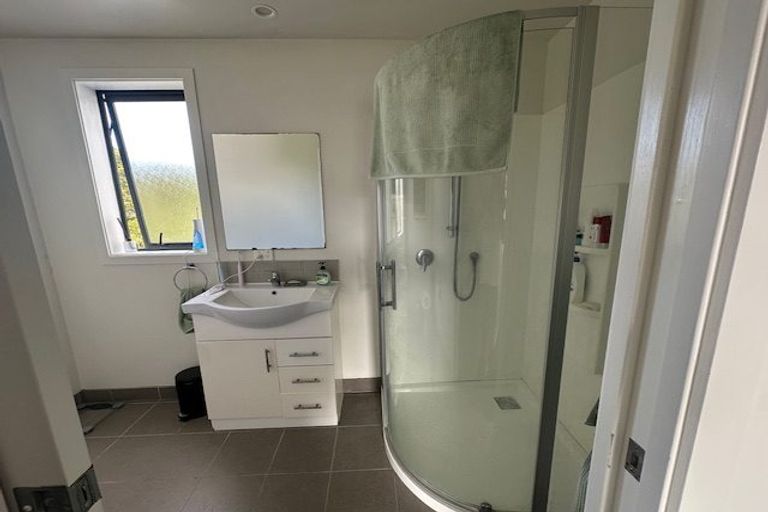 Photo of property in 4/464 Adelaide Road, Berhampore, Wellington, 6023