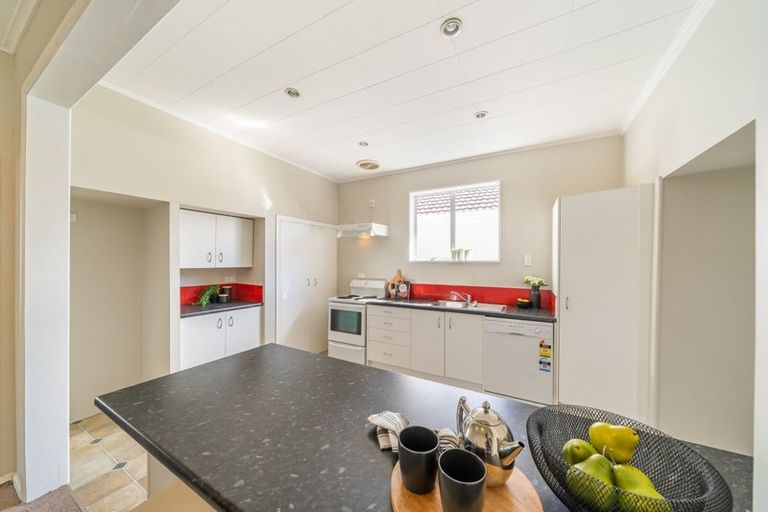 Photo of property in 6 Bristol Street, Trentham, Upper Hutt, 5018