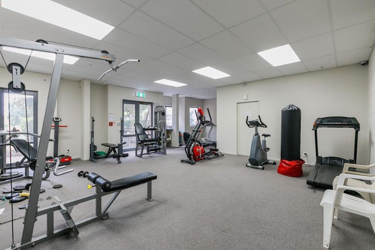 Photo of property in 2o/10 Crown Lynn Place, New Lynn, Auckland, 0600