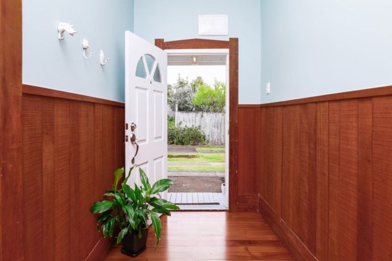 Photo of property in 3 Kiwi Avenue, Forest Lake, Hamilton, 3200