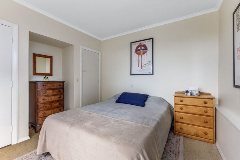 Photo of property in 10 Lawry Street, Moturoa, New Plymouth, 4310