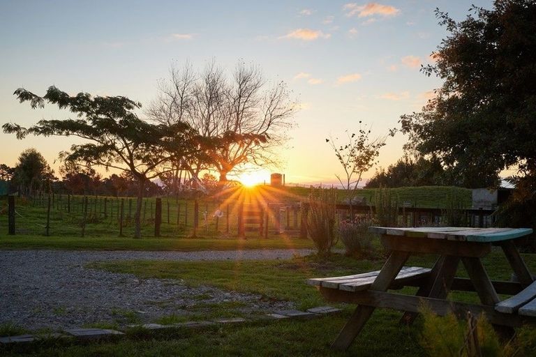 Photo of property in 1528a Pyes Pa Road, Oropi, Tauranga, 3173