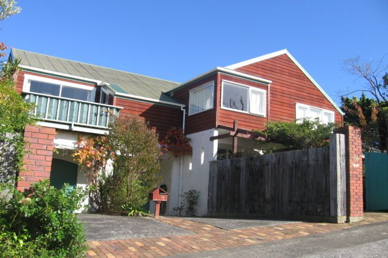 Photo of property in 36 Stanhope Grove, Korokoro, Lower Hutt, 5012