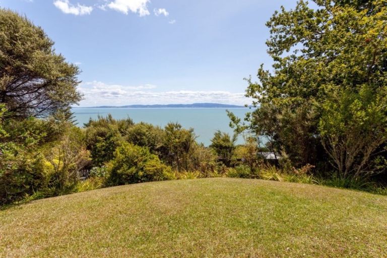 Photo of property in 30 Adams Road, Thornton Bay, Thames, 3575