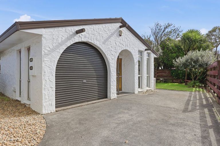 Photo of property in 20b Ashdown Place, Pahurehure, Papakura, 2113