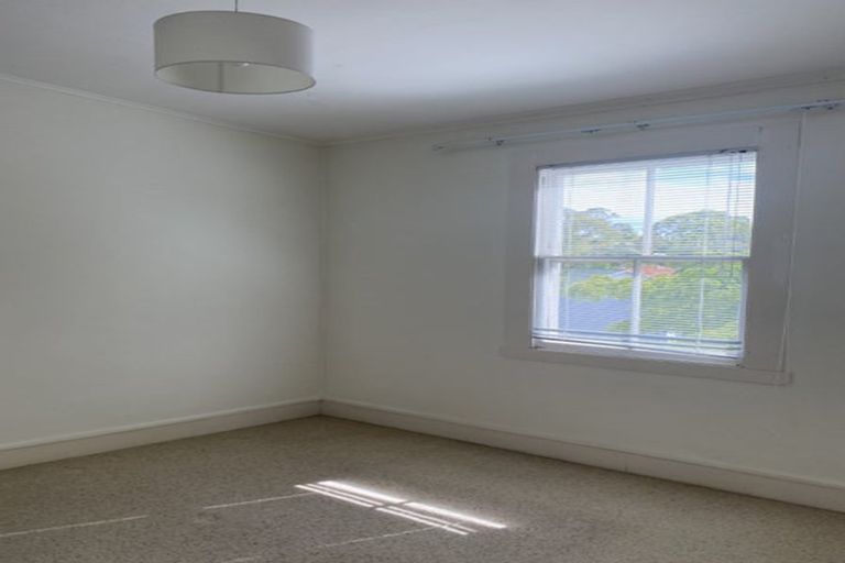 Photo of property in 14 Shoal Bay Road, Devonport, Auckland, 0624