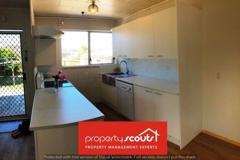 Photo of property in 3 Medina Place, Half Moon Bay, Auckland, 2012