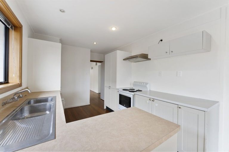 Photo of property in 18 Malta Crescent, South New Brighton, Christchurch, 8062