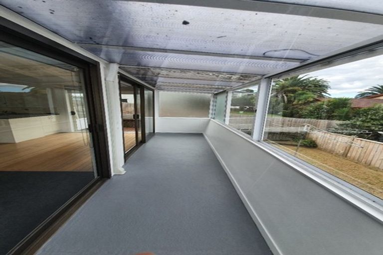 Photo of property in 1/54 Evans Road, Weymouth, Auckland, 2103