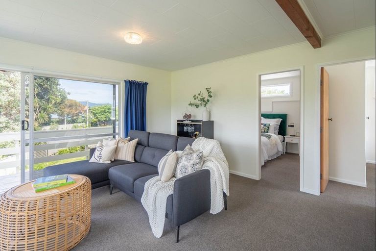 Photo of property in 2 Atua Street, Waikanae Beach, Waikanae, 5036