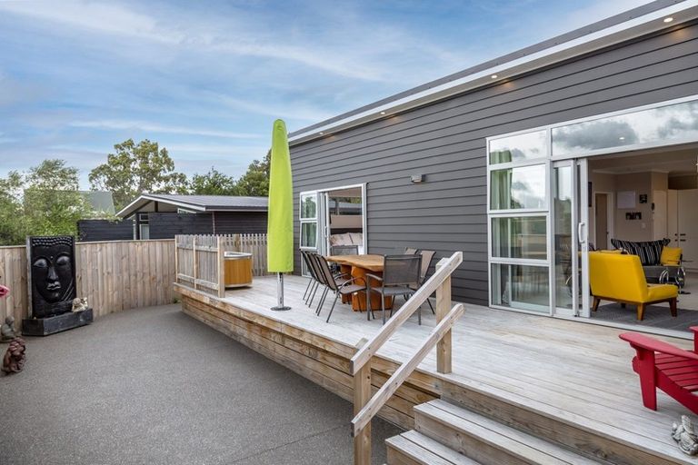 Photo of property in 15a Esther Street, Martinborough, 5711