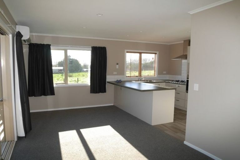 Photo of property in 11 Kebbell Drive, Waikanae, 5391