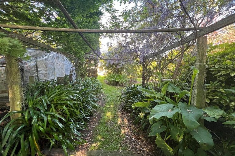 Photo of property in 18 Skerman Street, Marton, 4710