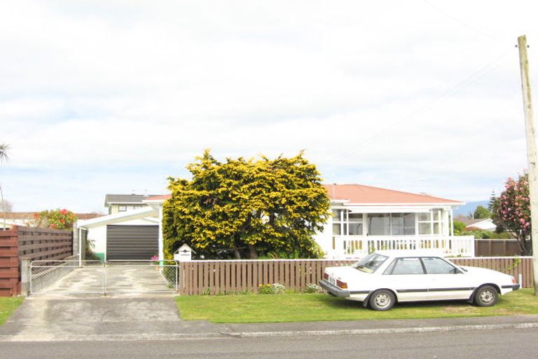 Photo of property in 7 Smith Road, Merrilands, New Plymouth, 4312