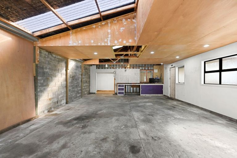 Photo of property in 42 English Street, St Andrews, Hamilton, 3200