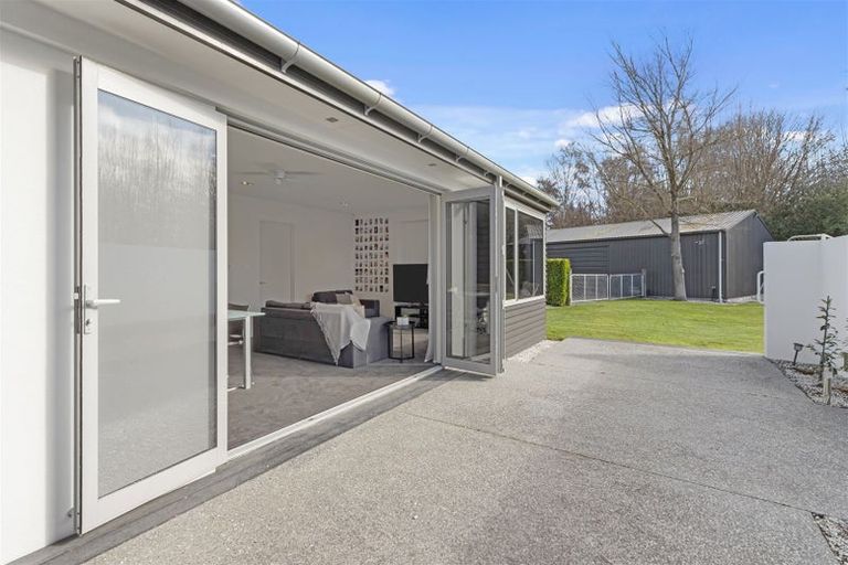 Photo of property in 97e Englefield Road, Northwood, Christchurch, 8051