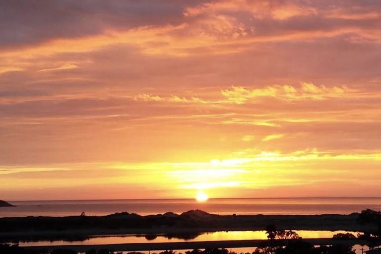 Photo of property in 21 Kakariki Road, Ngunguru, Whangarei, 0173