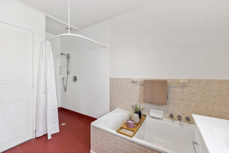 Photo of property in 57 Andrew Street, Waikanae, 5036