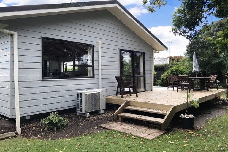 Photo of property in 12 Crampton Court, Orewa, 0931