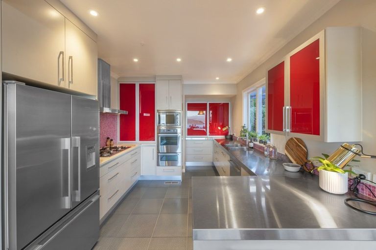 Photo of property in 13 Whitu Street, Khandallah, Wellington, 6035