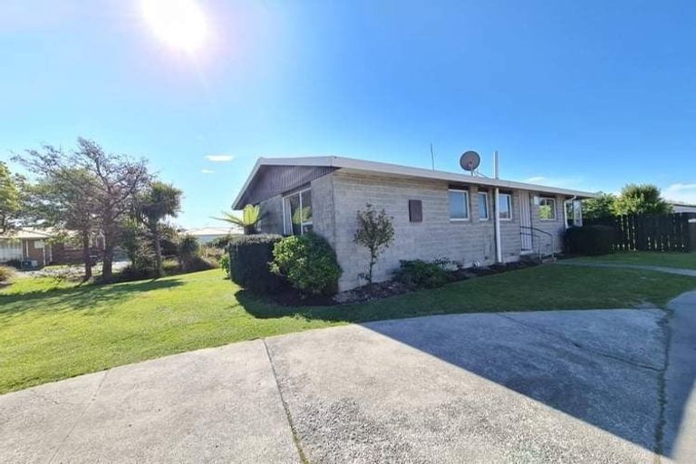 Photo of property in 19 Stacey Place, Woolston, Christchurch, 8062