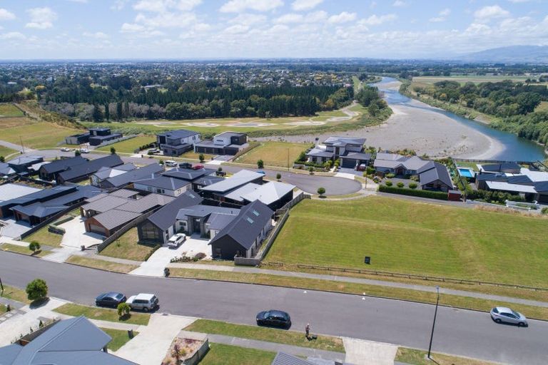 Photo of property in 44 Vaucluse Heights, Fitzherbert, Palmerston North, 4410