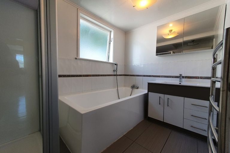 Photo of property in 20 Kotahi Road, Mount Wellington, Auckland, 1062