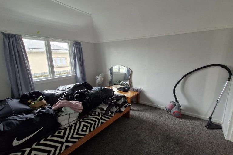 Photo of property in 74 Stobo Street, Grasmere, Invercargill, 9810