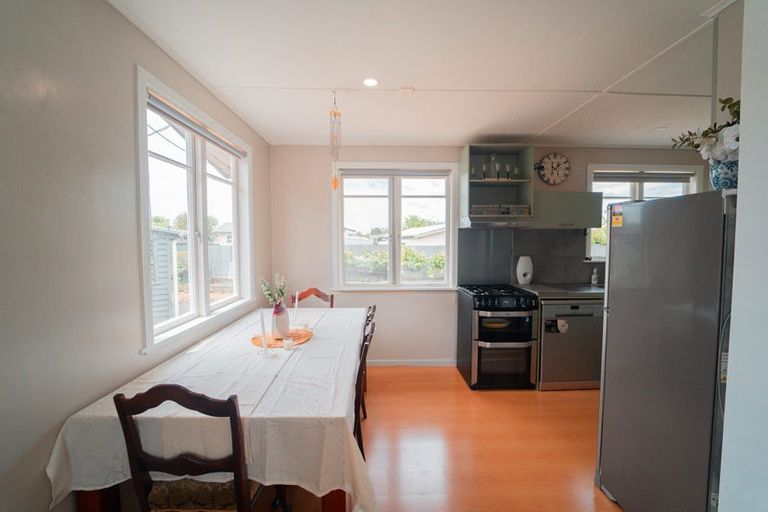 Photo of property in 11 Ireland Place, Pirimai, Napier, 4112