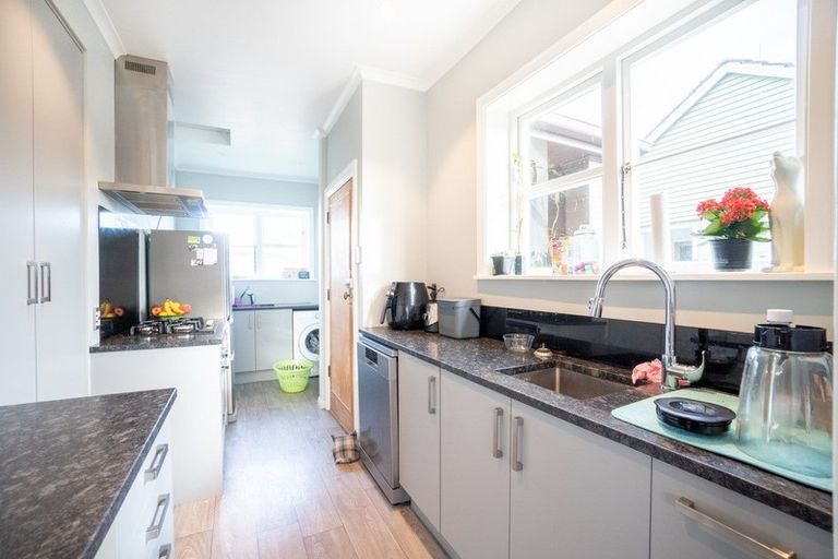 Photo of property in 65b Weston Avenue, Roslyn, Palmerston North, 4414