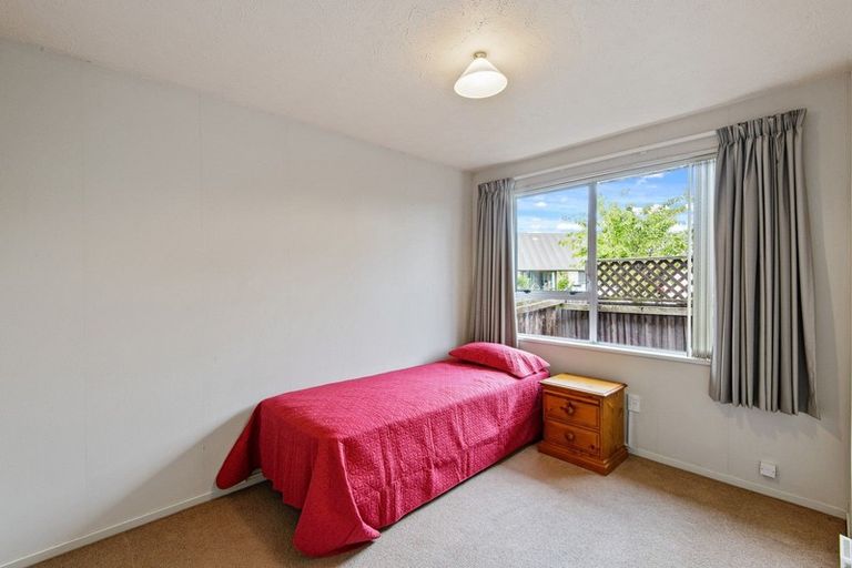 Photo of property in 2/7 Fir Tree Lane, Aranui, Christchurch, 8061