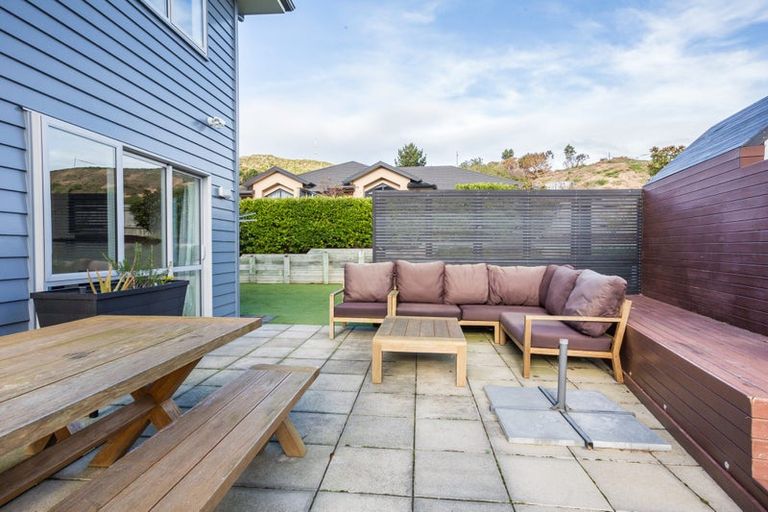 Photo of property in 17 Kepler Way, Aotea, Porirua, 5024