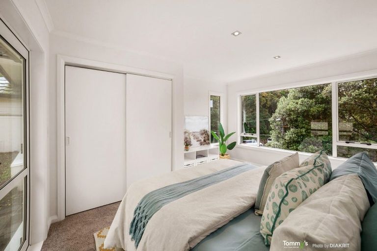 Photo of property in 1b Paisley Terrace, Karori, Wellington, 6012