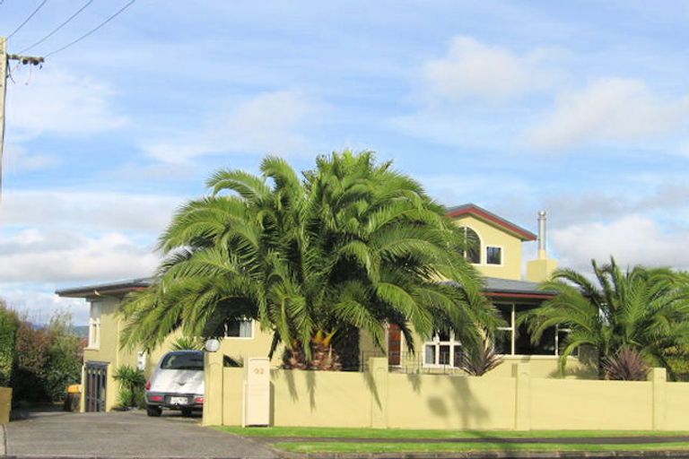 Photo of property in 92 Bradbury Road, Botany Downs, Auckland, 2010