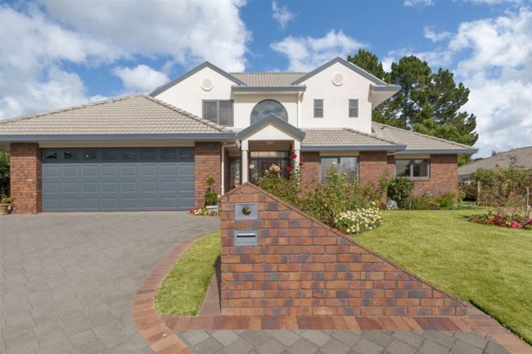 Photo of property in 19 Stableford Drive, Pyes Pa, Tauranga, 3112