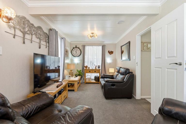 Photo of property in 46b Edward Street, Pahiatua, 4910