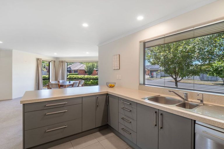 Photo of property in 47 Geneva Terrace, Kelvin Grove, Palmerston North, 4414