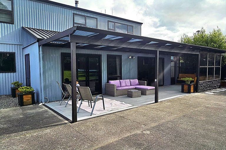 Photo of property in 36 Wanganui Road, Marton, 4710