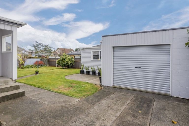 Photo of property in 33 Rugby Street, Levin, 5510