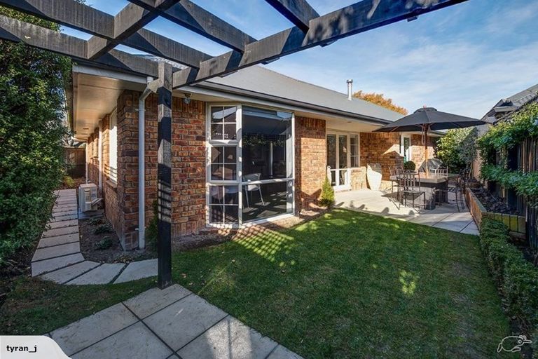 Photo of property in 12 Parade Court, Addington, Christchurch, 8024