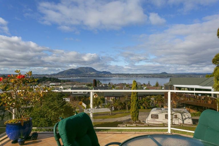Photo of property in 15 Cherry Lane, Acacia Bay, Taupo, 3330