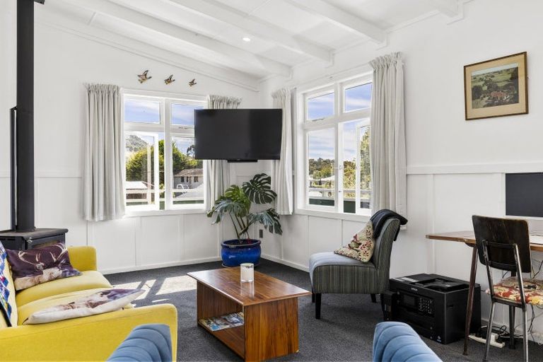 Photo of property in 28 Kaimanawa Street, Omori, Turangi, 3381