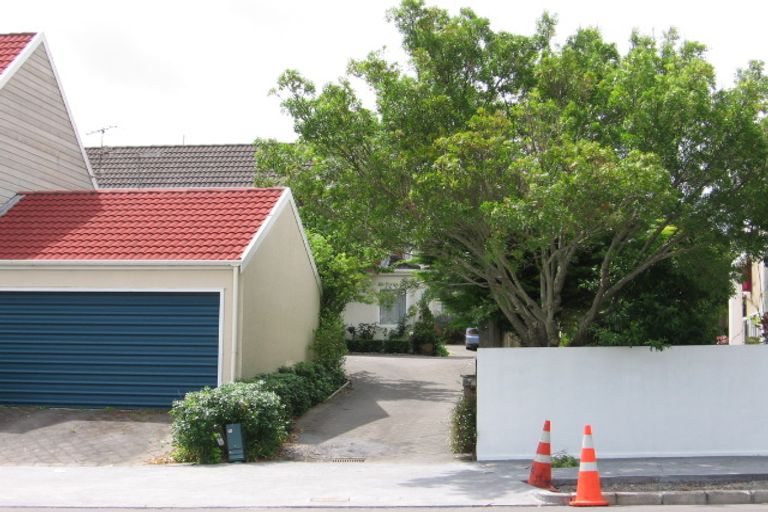 Photo of property in 2/24 Clonbern Road, Remuera, Auckland, 1050