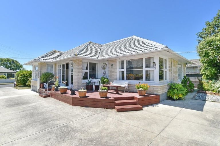 Photo of property in 71 Vancouver Crescent, Wainoni, Christchurch, 8061