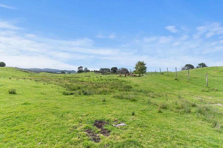 Photo of property in 132b Gatfield Road, Kaukapakapa, 0873