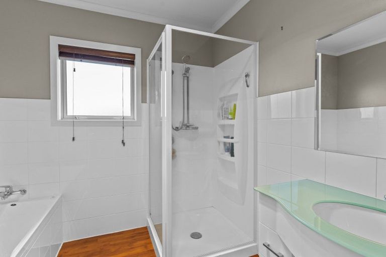 Photo of property in 99 Centre Bush Otapiri Road, Centre Bush, Winton, 9782