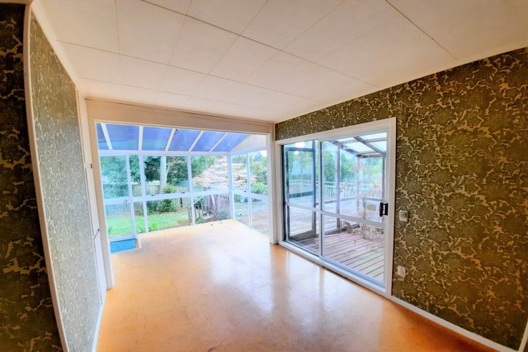 Photo of property in 43 Cutler Street, New Lynn, Auckland, 0600